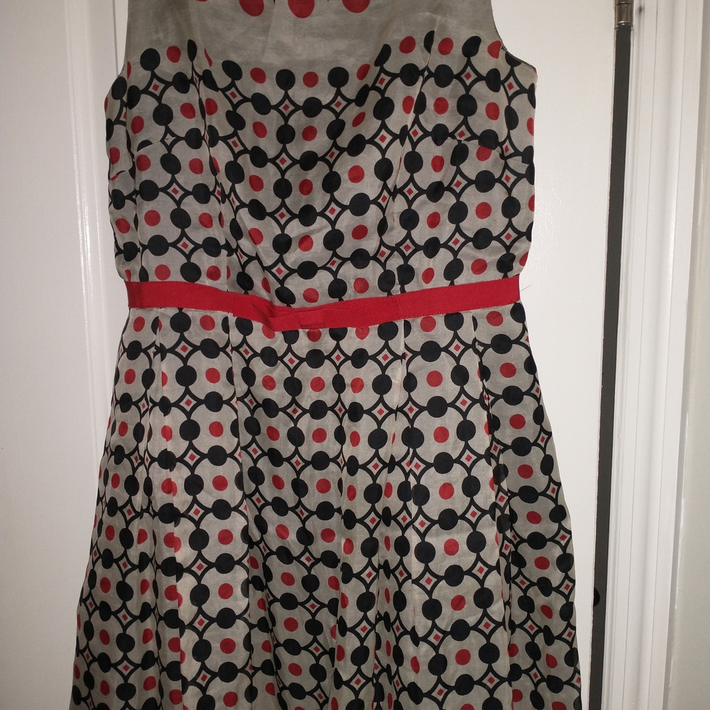 Anna Sui Stylish 100%silk Lined Dress with Red and Black Pattern - Picture 2 of 11